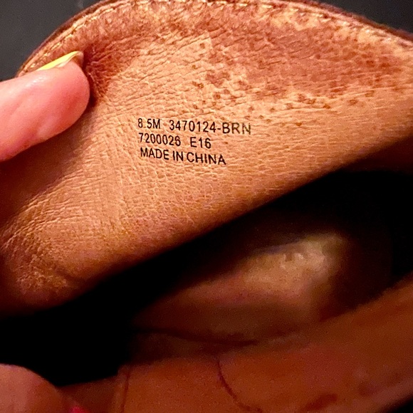 FRYE womens size 8.5 - Picture 9 of 9